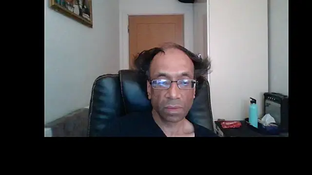 rauncher1 live cam on StripChat