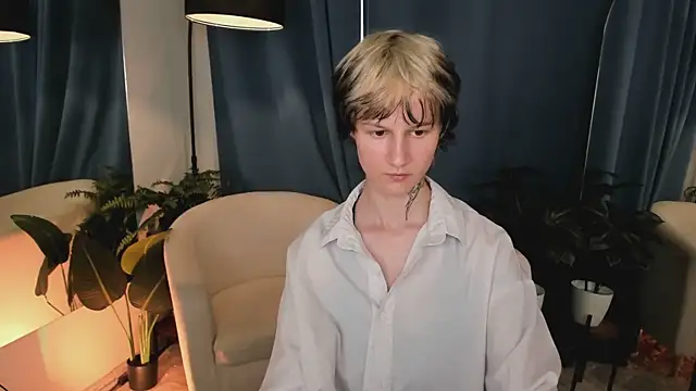 Senpai_Sins webcam