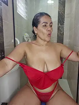 karla-bruni (F milf) - Fuck me with your 18 cm cock.