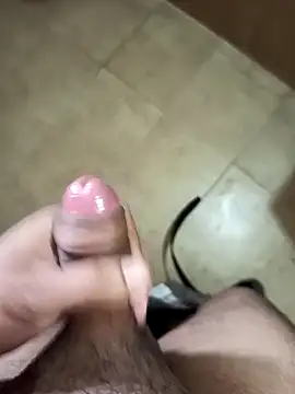 rentalboy29 live cam on StripChat