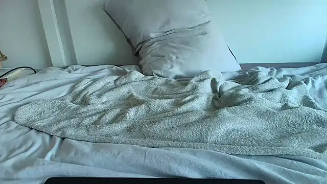 fuckable_milf (F mature) - make me happy make me cum