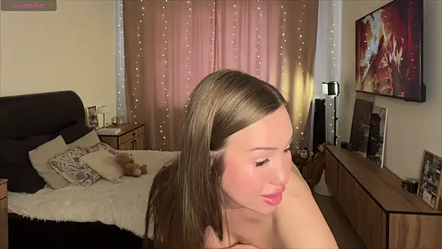 Amelia_Ray_