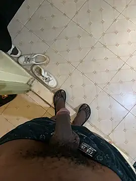Pussyking254 live cam on StripChat