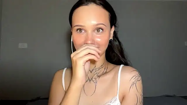 MayraLucarelli webcam