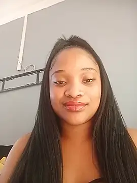 CREAMYCUPCAKExxx webcam
