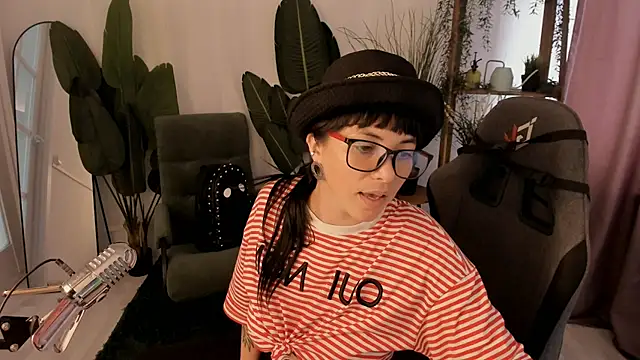 NeoGeisha webcam