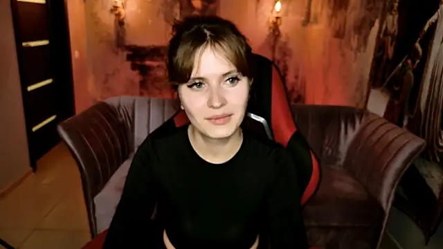 LolaDominara webcam