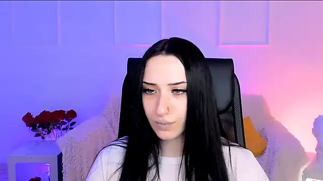 MonicaLowes webcam