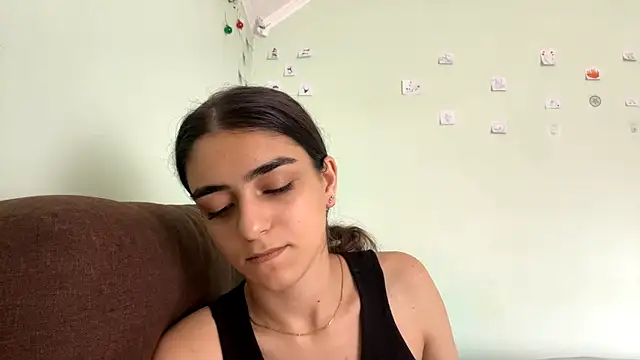Annthebest live cam on StripChat