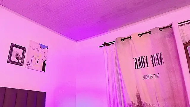 Varya_Ferreira webcam