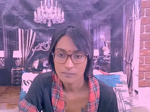 IndianRebel4u2Luv webcam