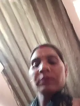 Munmun_7 webcam