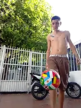 boy_max_latin webcam