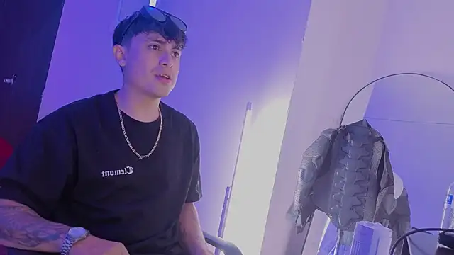 angel_still_ webcam