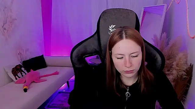 DamnWitchh live cam on StripChat