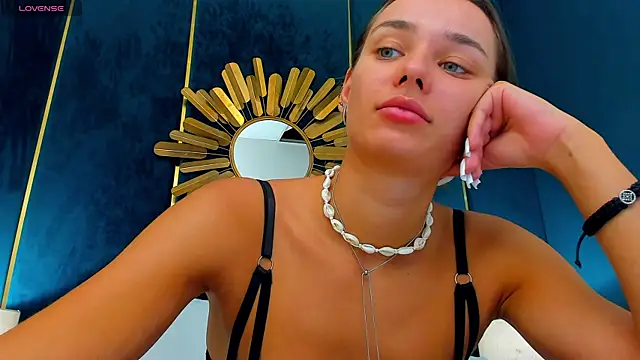 AprilWong live cam on StripChat