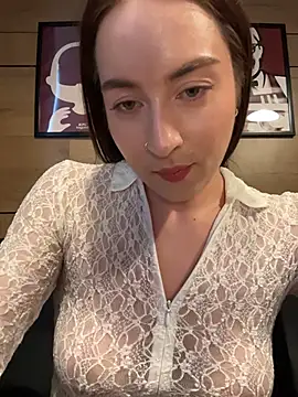 Holly_Play webcam