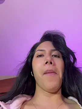 ArianaReynoldss webcam