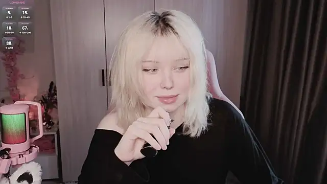 yumi_charm webcam