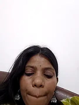 Anjali-869 webcam