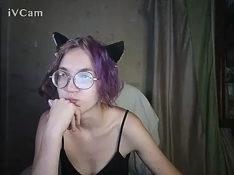Alessa_Kiss webcam
