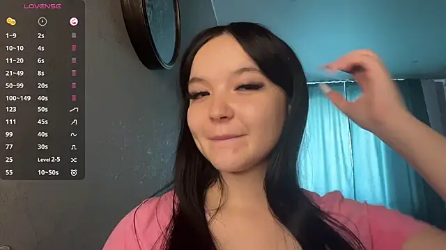 NikiGrandberry webcam