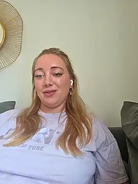 arielsweetieee webcam