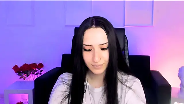 MonicaLowes webcam