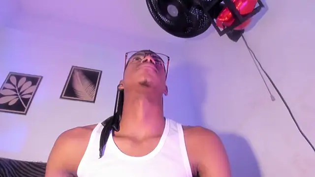 criss_zuri (M young) - show cum + vibration