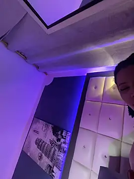 RED_VIOLETH webcam