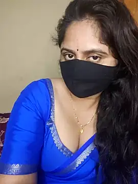Sravvi499 webcam