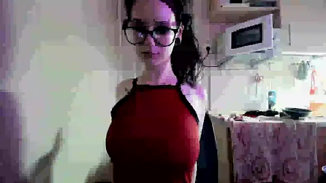 Honey_Mollyy webcam