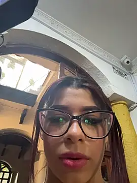 TiaraRosse webcam