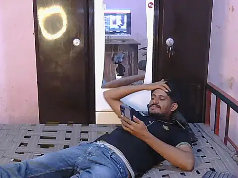 HotXKrish webcam