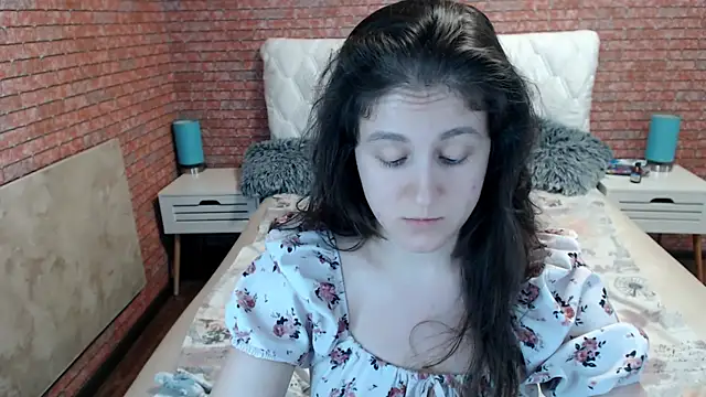Holliy_Cooper webcam