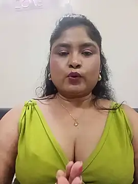 hornyriyanka webcam