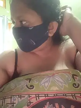 Pooja-bedi webcam