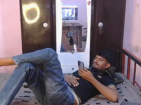 HotXKrish webcam