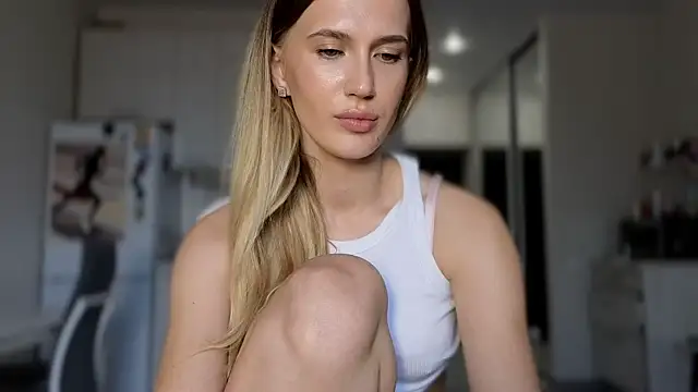 Luna_mp4 webcam