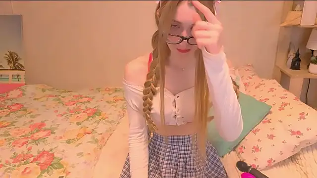 ShyBerryNelly webcam