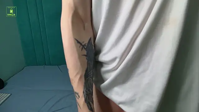 ares_pallini Live Web Cam Show