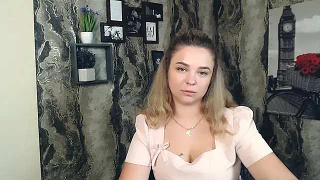 NicoleAura