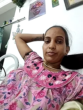 Sexy-Kajal2 webcam
