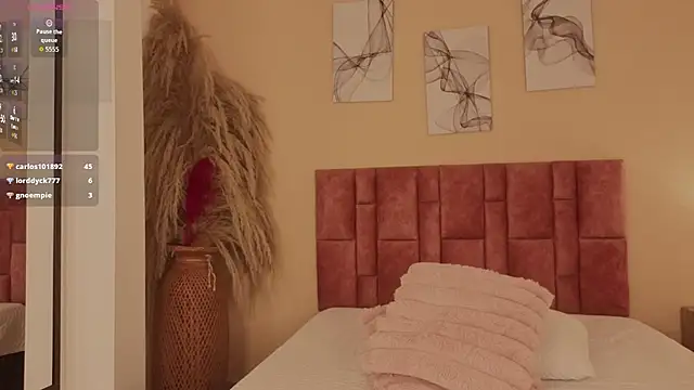 emmy_danielss webcam