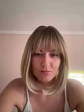 LunaFoxs webcam