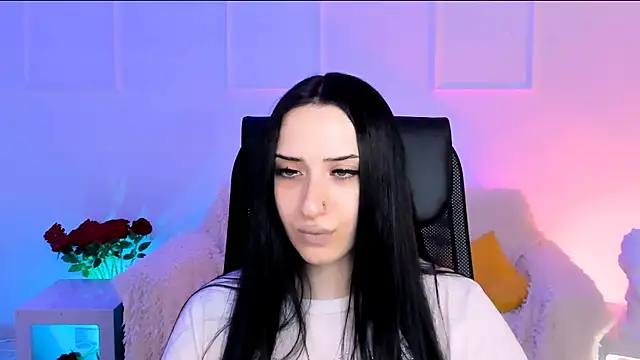 MonicaLowes webcam