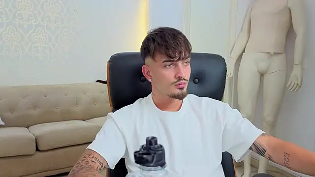 BrandonTate webcam