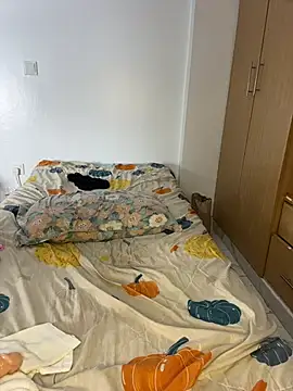 Moh_squirtie webcam