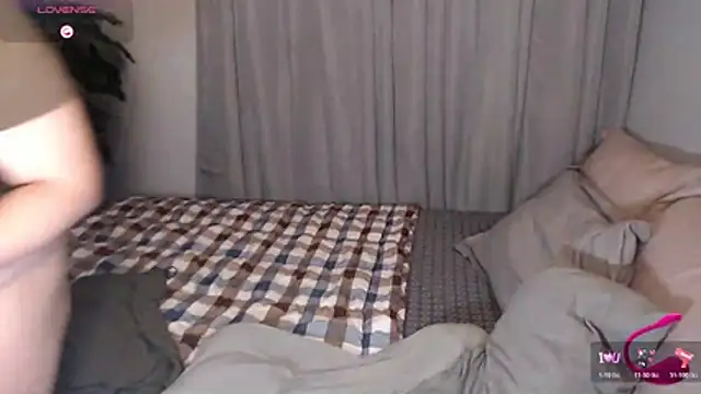 mysticofcum_ webcam
