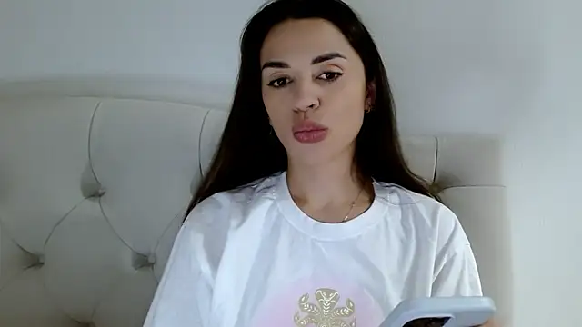 Mika_Gold webcam